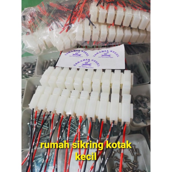 Jual Rumah Sekring Tancap Kecil Kotak Sekring Kecil Fuse Box Shopee