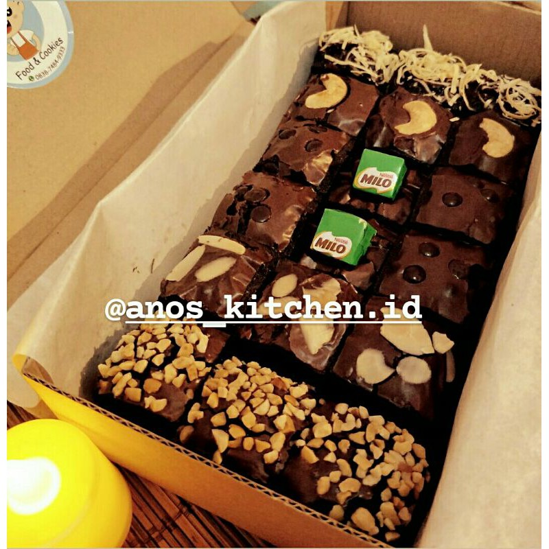 Jual Brownies Fudgy Dark Cokelat Skat X Isi Pcs Produk