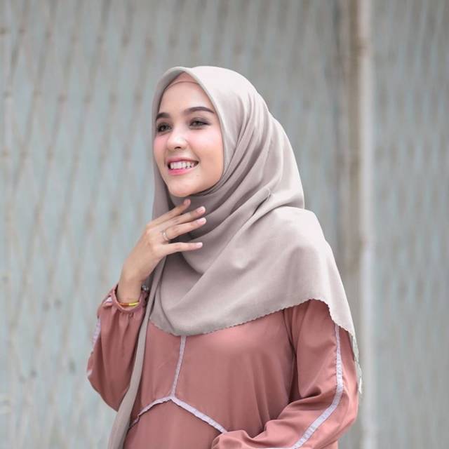 Jual Premium Voal Lasercut In Nude By Vanilla Hijab Shopee Indonesia