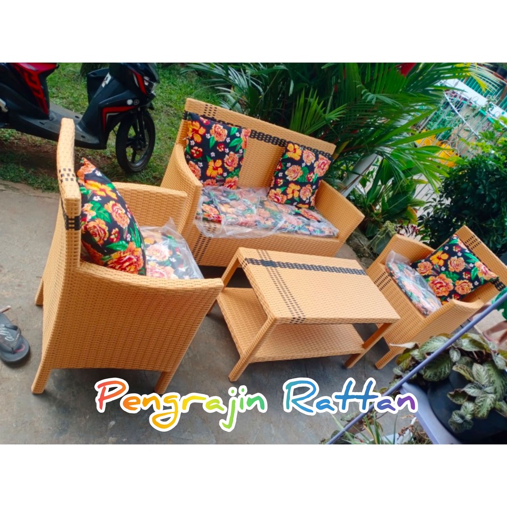 Jual 1 Set Kursi Korsi Bangku Sofa Hawai Santai Rotan Sintetis