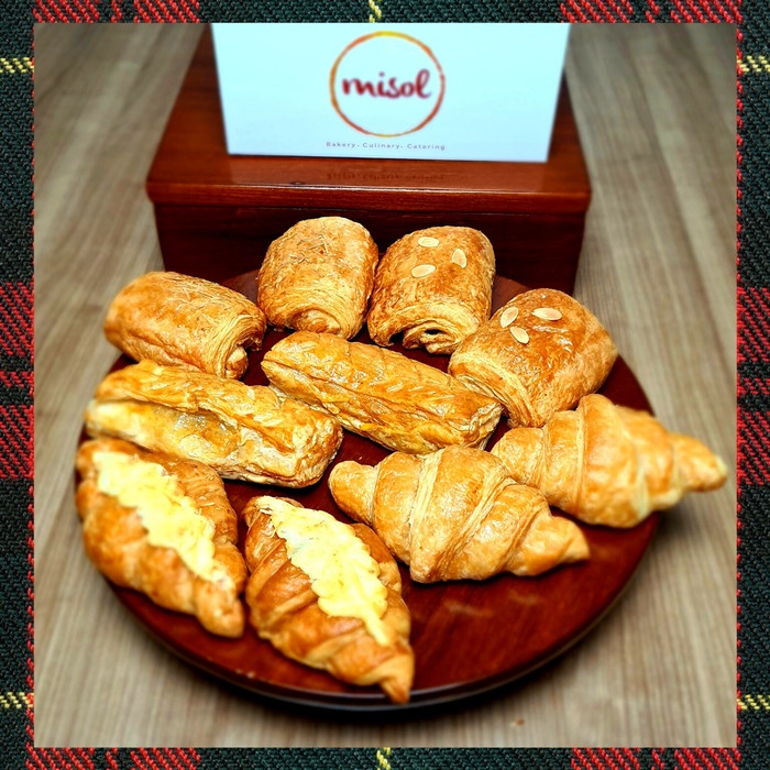 Jual Croissants Misol Pastry Fresh Daily Baked Gosend Grab Only