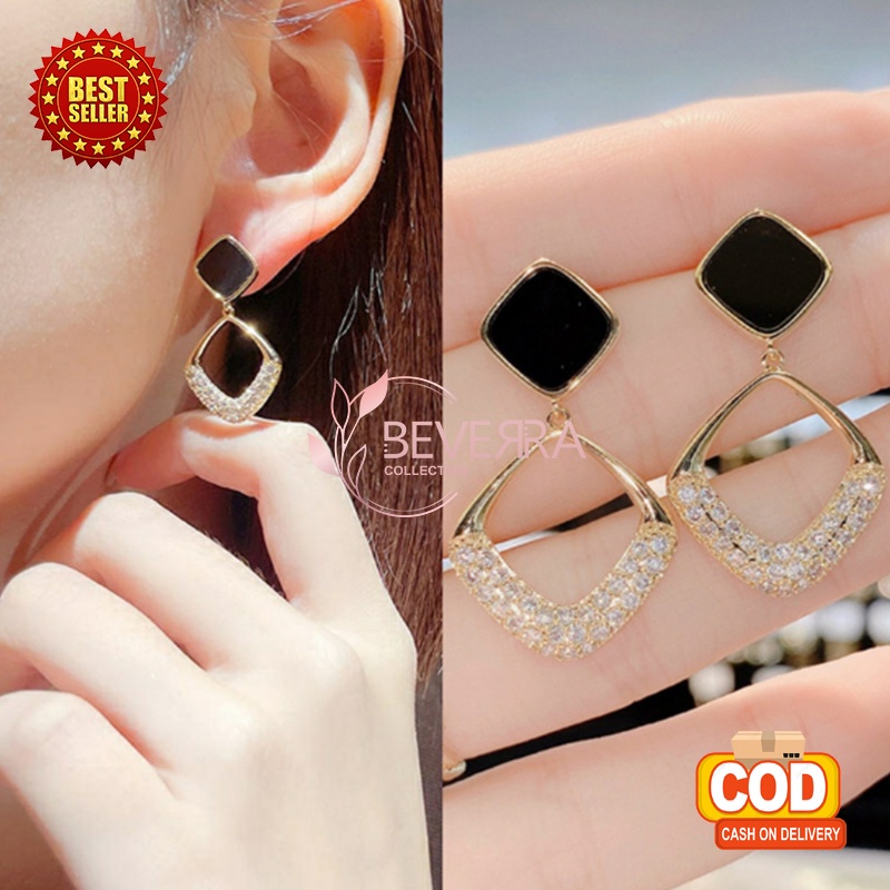 Jual ANTING TITANIUM KOREA PEREMPUAN DEWASA MOTIF KOTAK HITAM BERLIAN