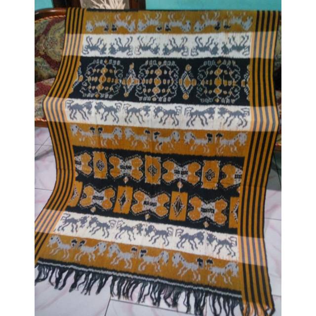 Jual Kain Tenun Blanket Etnik Asli Troso Motif Hewan Kuning Terbaru