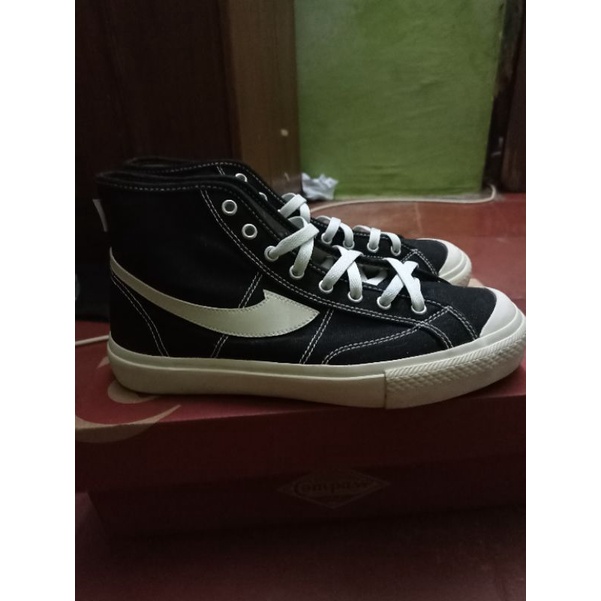 Jual Sepatu Compass Gazelle Black White High Shopee Indonesia