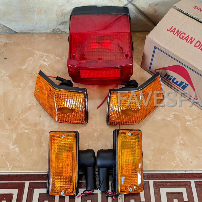 Jual LAMPU BELAKANG STOPLAM SEIN KIWI VESPA PX PS SPARTAN Shopee