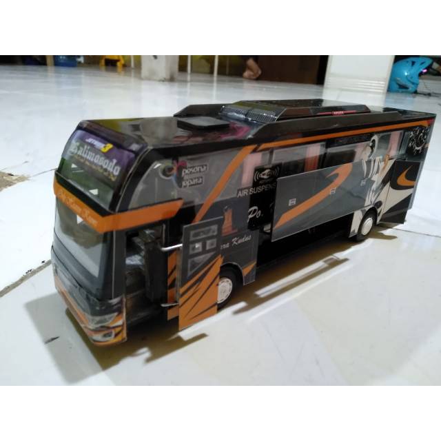 Jual Miniatur Bis Murah Haryanto New Jetbus 3 Wayang Gold Aka