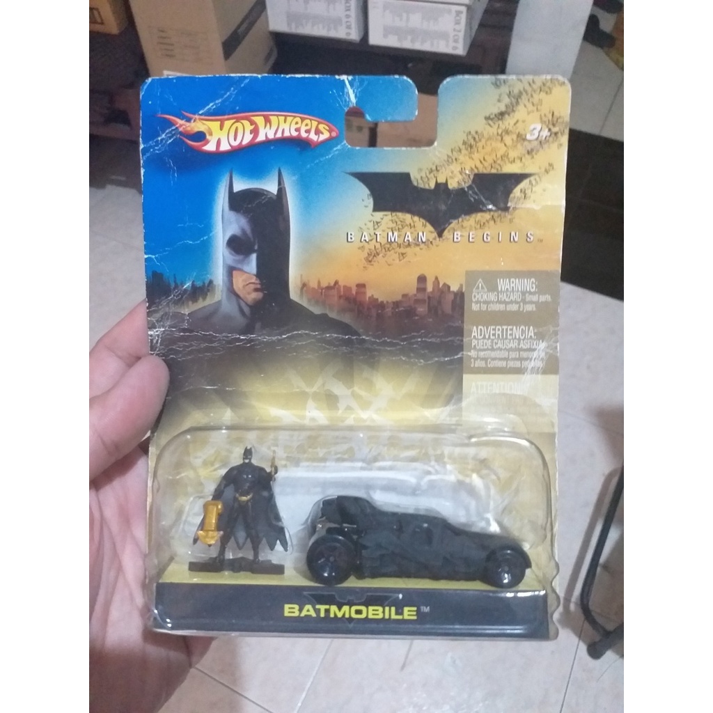 Jual HOT WHEELS BATMAN BEGINS BATMOBILE FIGURE CARD RUSAK RARE Shopee Indonesia