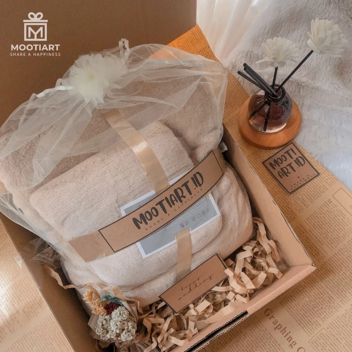 [MOOTIART.ID] HAMPERS HANDUK COUPLE SET - HAMPERS RAMADHAN HAMPERS LEBARAN - Hampers handuk hampers couple wedding gift kado pernikahan hampers handuk wedding pernikahan kado pernikahan unnik untuk sahabat  4.8  787 penilaian