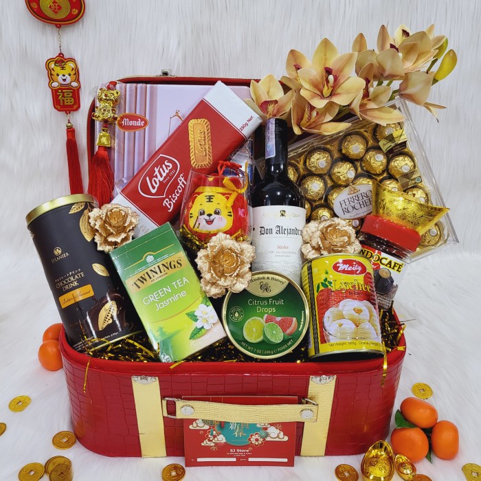 Jual Paket Box Dekorasi Sakura Hampers Imlek Cny Parcel Kado Kue Kering