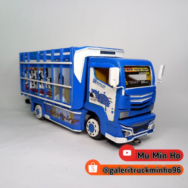 Jual BISA DIBUKA TUTUP Miniatur Truck Oleng Miniatur Trek Wahyu Abadi