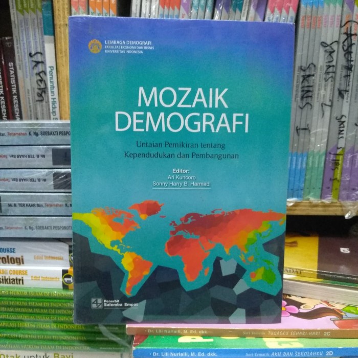 Jual Mozaik Demografi Untaian Pemikiran Tentang Kependudukan Dan