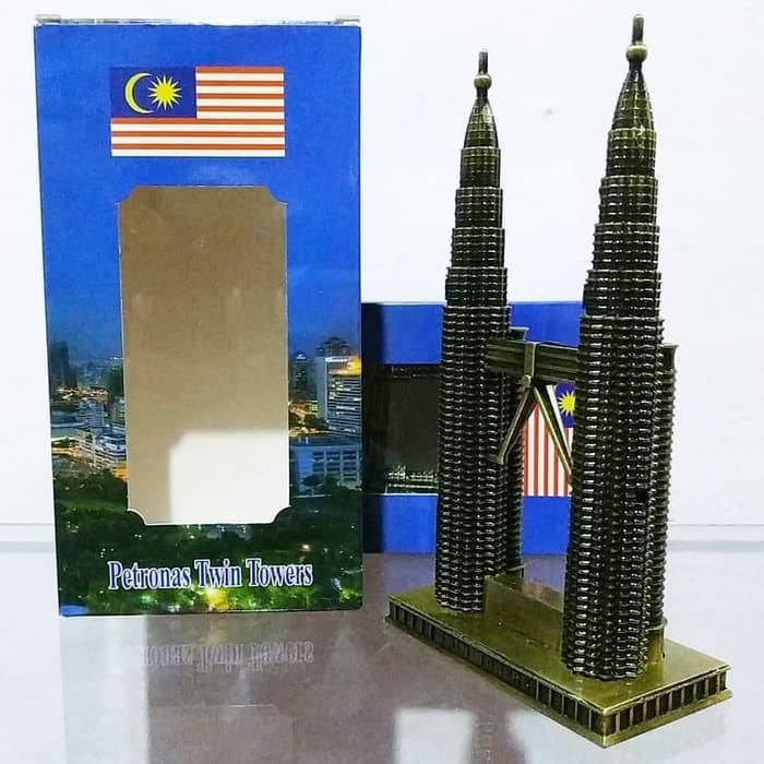 Jual Pajangan Miniatur Menara Petronas Twin Tower Malaysia Shopee