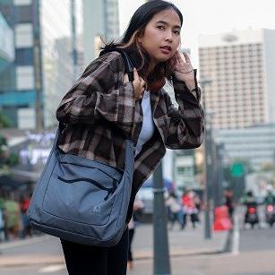 Jual Tas Selempang Pria Wanita Terbaru Hikemore Postman Setara Eiger