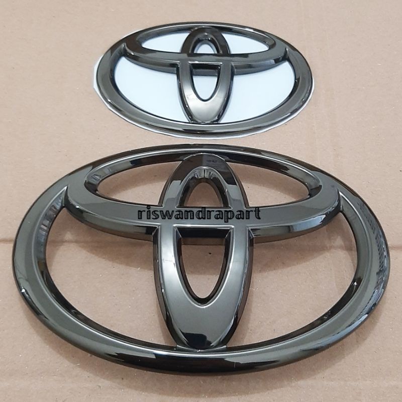 Jual LOGO EMBLEM TOYOTA FORTUNER 2016 2022 BLACK CHROME ORIGINAL 1 SET