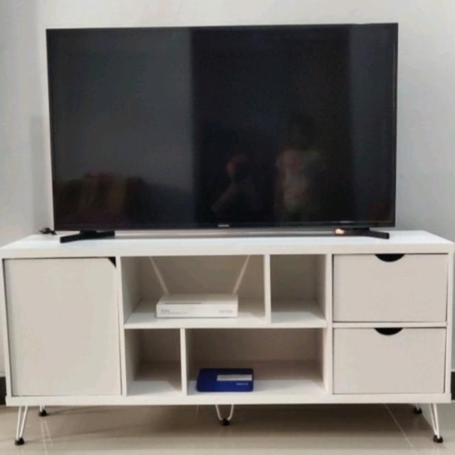 Jual Meja Rak Tv Modern Rak Tv 55 Inch Stand Tv Aesthetic Kaki Besi