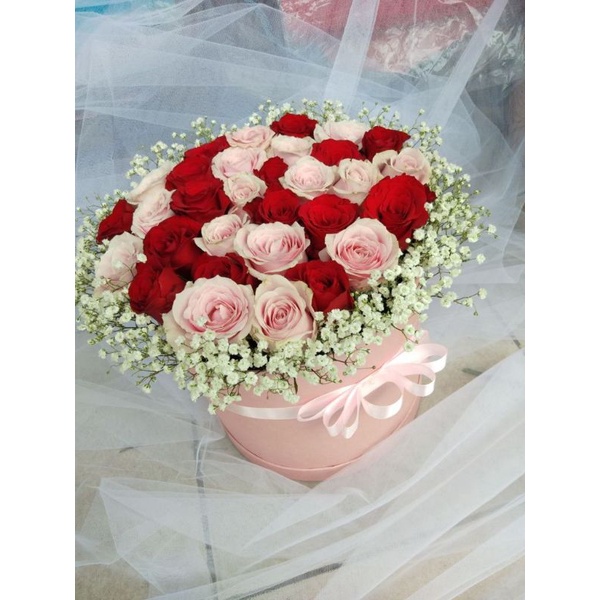 Jual Box Mawar Merah Pink Blooms Box Bunga Box Handbuket Mawar Biru