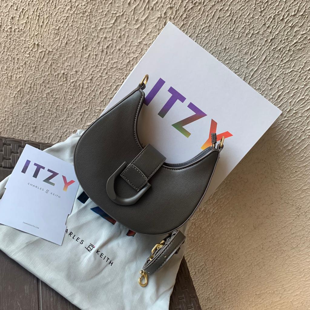 Jual CUCI GUDANG DB2295 TAS ITZY X C K ITZ MINE COLLECTION HOBO