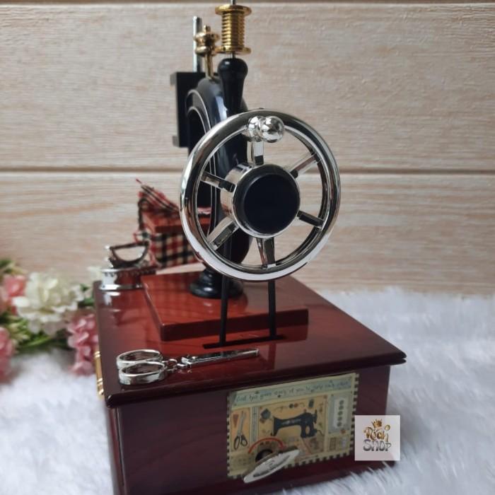 Jual Kotak Musik Mesin Jahit Music Box Hiasan Dekorasi Meja Vintage