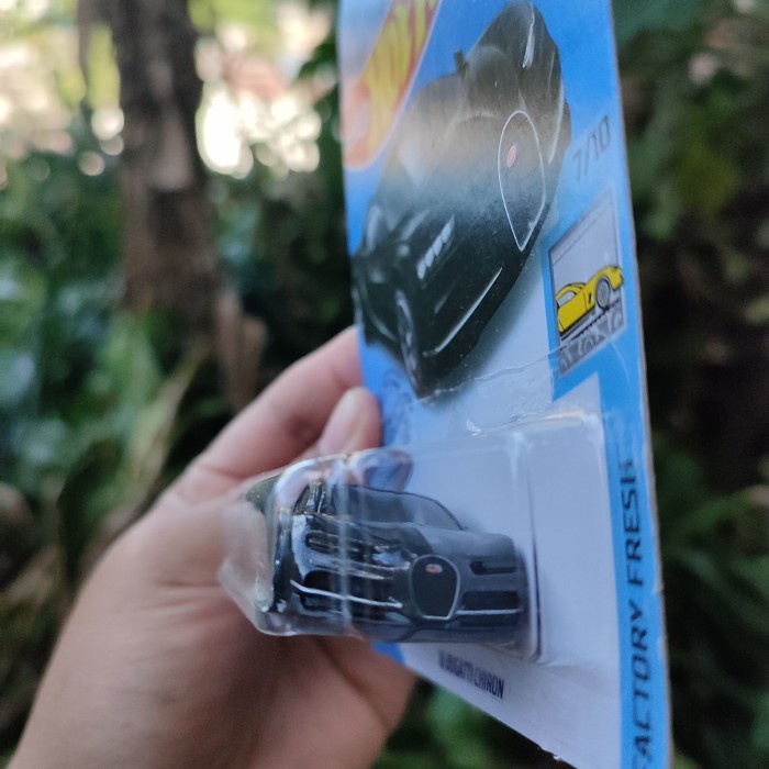 Jual Promo Hot Wheels Bugatti Chiron Black Factory Fresh Terbaru