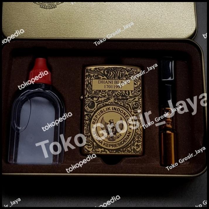 Jual Korek Api Zippo Istana Presiden Batik Paket Bisa Ukir Nama Sendiri