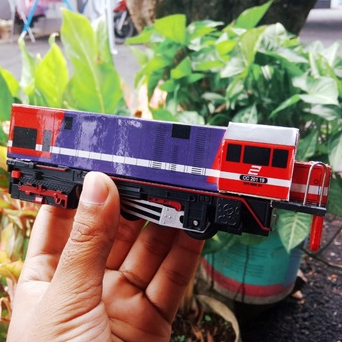 Jual Miniatur Kereta Api Indonesia Lokomotif Cc Perumka Terbaru