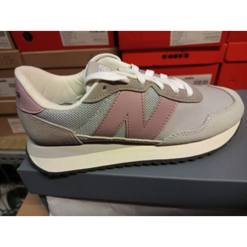 Jual New Balance Women S Sneakers New Balance Ws V Original