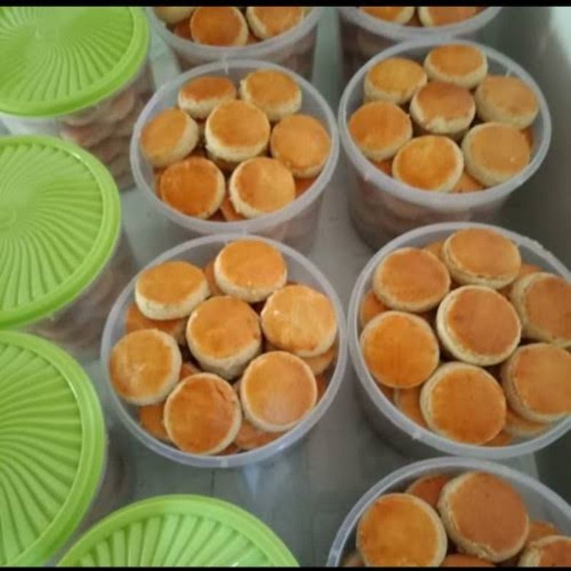 Jual Kue Kacang Asli Jember Enak Pool Toples Shopee Indonesia