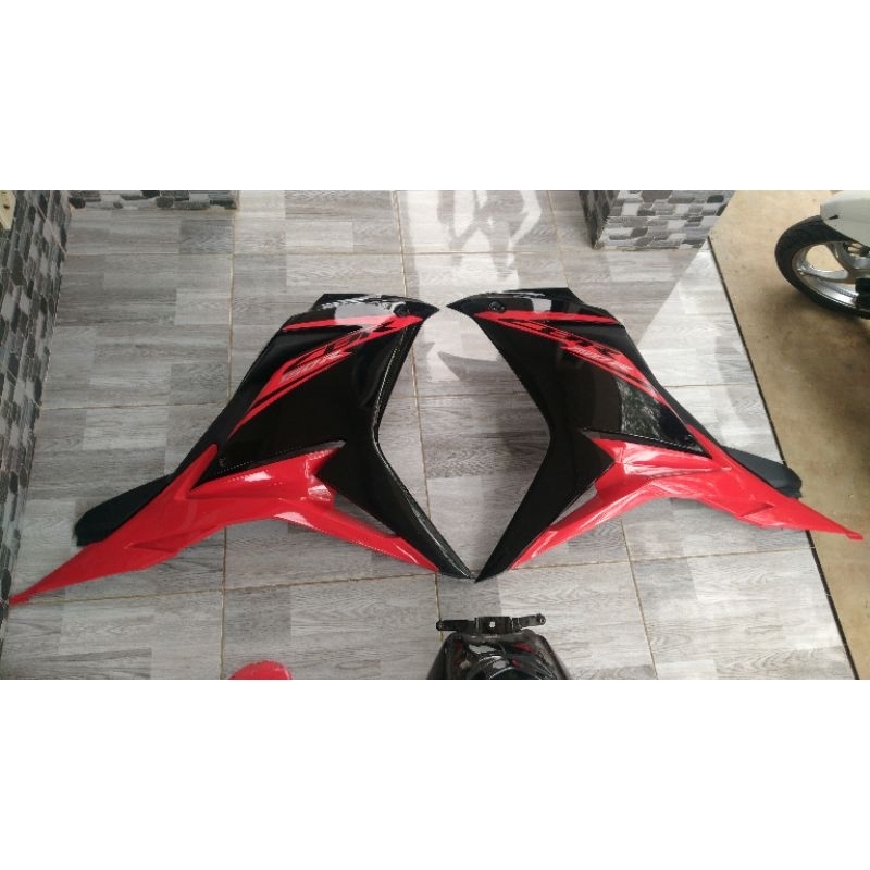 Jual Sayap Fairing Kiri Kanan Hitam Striping Merah Fullset Cbr Facelift