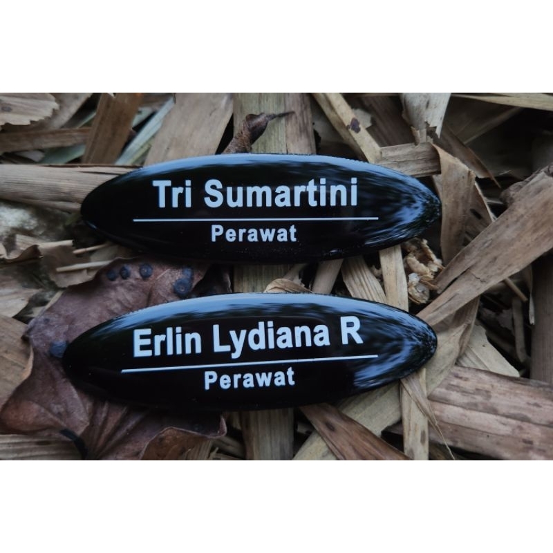 Jual Nametag Nama Dada Name Tag Oval Papan Nama Dada Oval Akrilik Resin