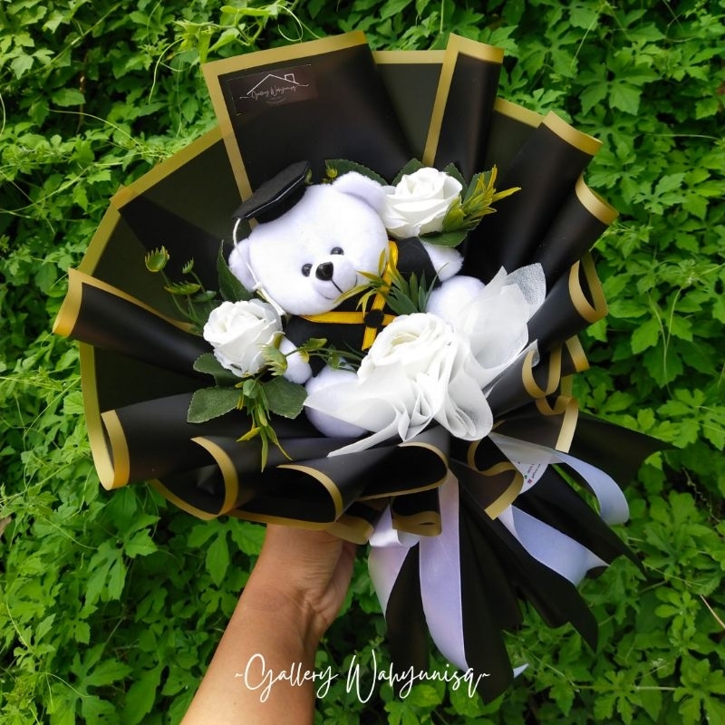 Jual Buket Bunga Wisuda Buket Boneka Wisuda Buket Tropi Toga