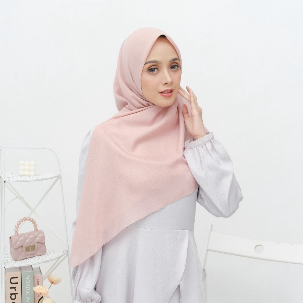 Jual Zoya X Larissa Chou Rally Plain Scarf Kerudung Hijab Segiempat