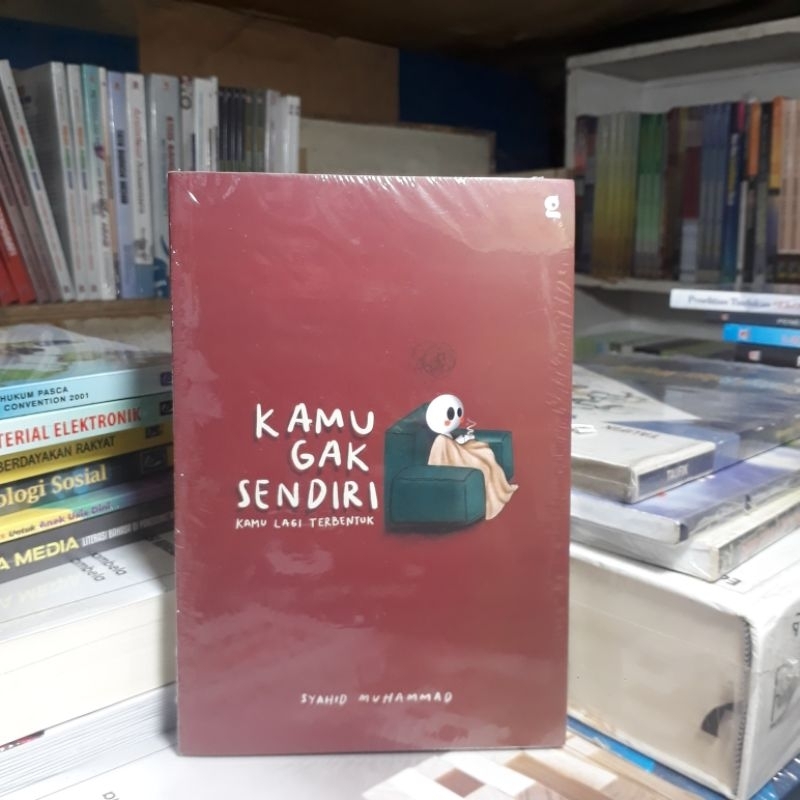 Jual Buku Pengembangan Diri Kamu Gak Sendiri Kamu Lagi Terbentuk