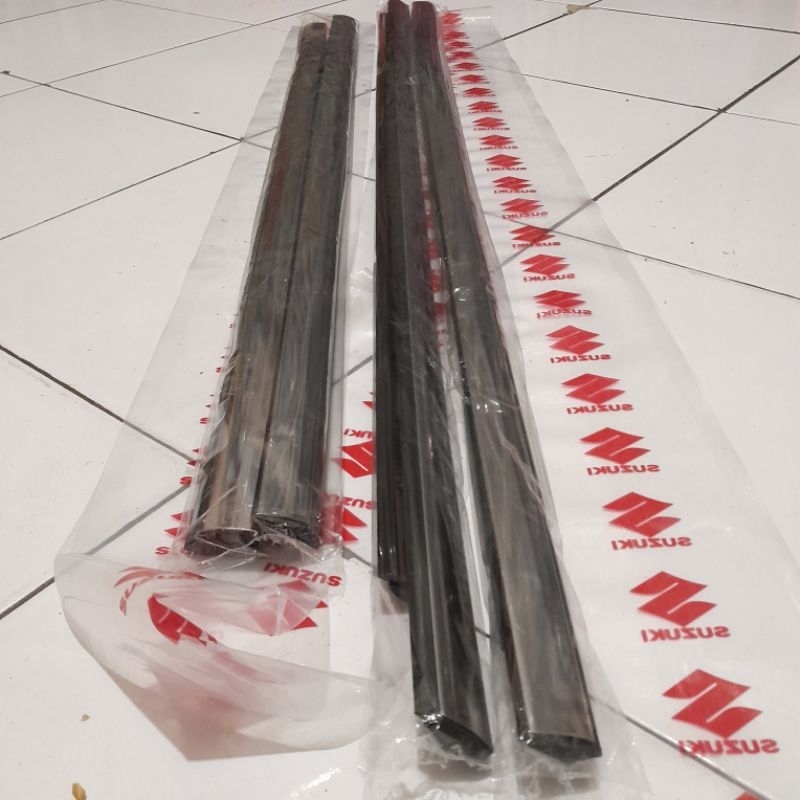 Jual Karet Pelipit Kaca Luar Suzuki Apv Chrome Harga Set Original