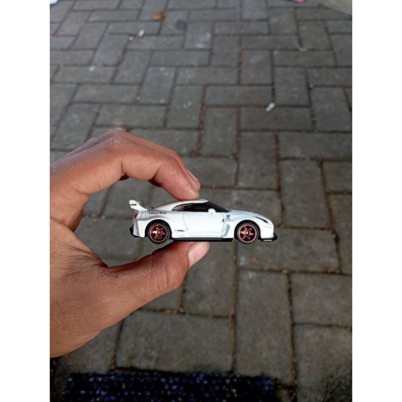 Jual HOT WHEELS Nissan GTR R LBWK CUSTOM Shopee Indonesia