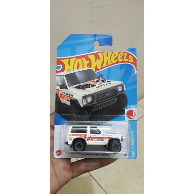 Jual Nissan Patrol Custom Putih Cream Lis Merah Orange Hot Wheels