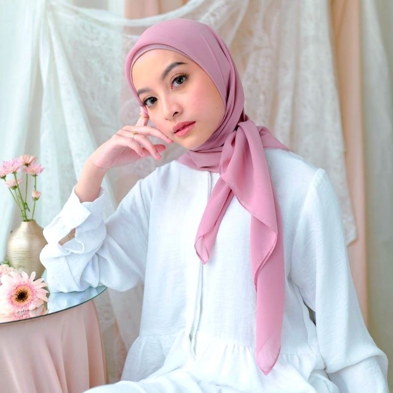 Jual Paris Premium Hijab Jilbab Segi Empat Polos Anti Letoy Kerudung