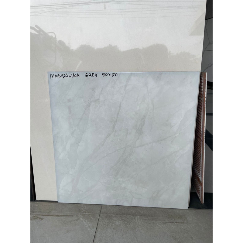 Jual Keramik Lantai 50x50 Mandalika Grey Uno Shopee Indonesia