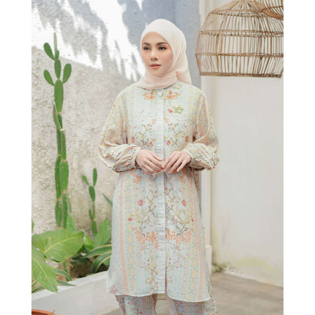 Jual ARSSCARF Halina Tunic Cream Shopee Indonesia