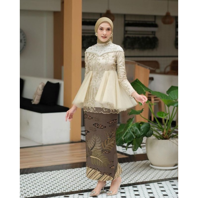 Jual Best Seller Set Kebaya Ameera Nude Ice Blue Latte Kebaya