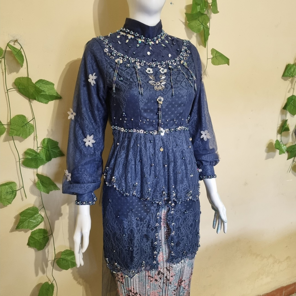 Jual Jahit Kebaya Custom Kebaya Wisuda Kebaya Tunangan Kabaya