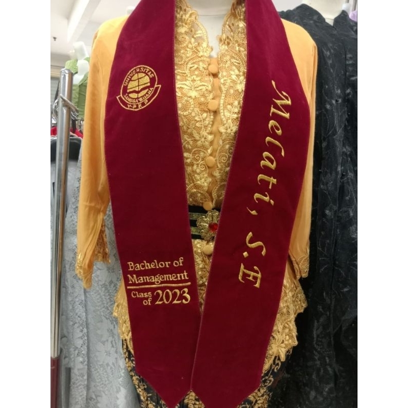 Jual LANGSUNG JADI Selempang Wisuda Leher Baltos Bandung Bahan Bludru