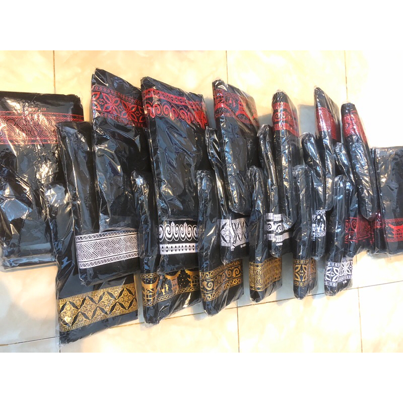 Jual Sarung Motiv Batik Toraja Hitam Khas Toraja Shopee Indonesia