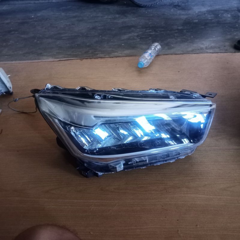 Jual Head Lamp Toyota Raize Copotan Original Shopee Indonesia