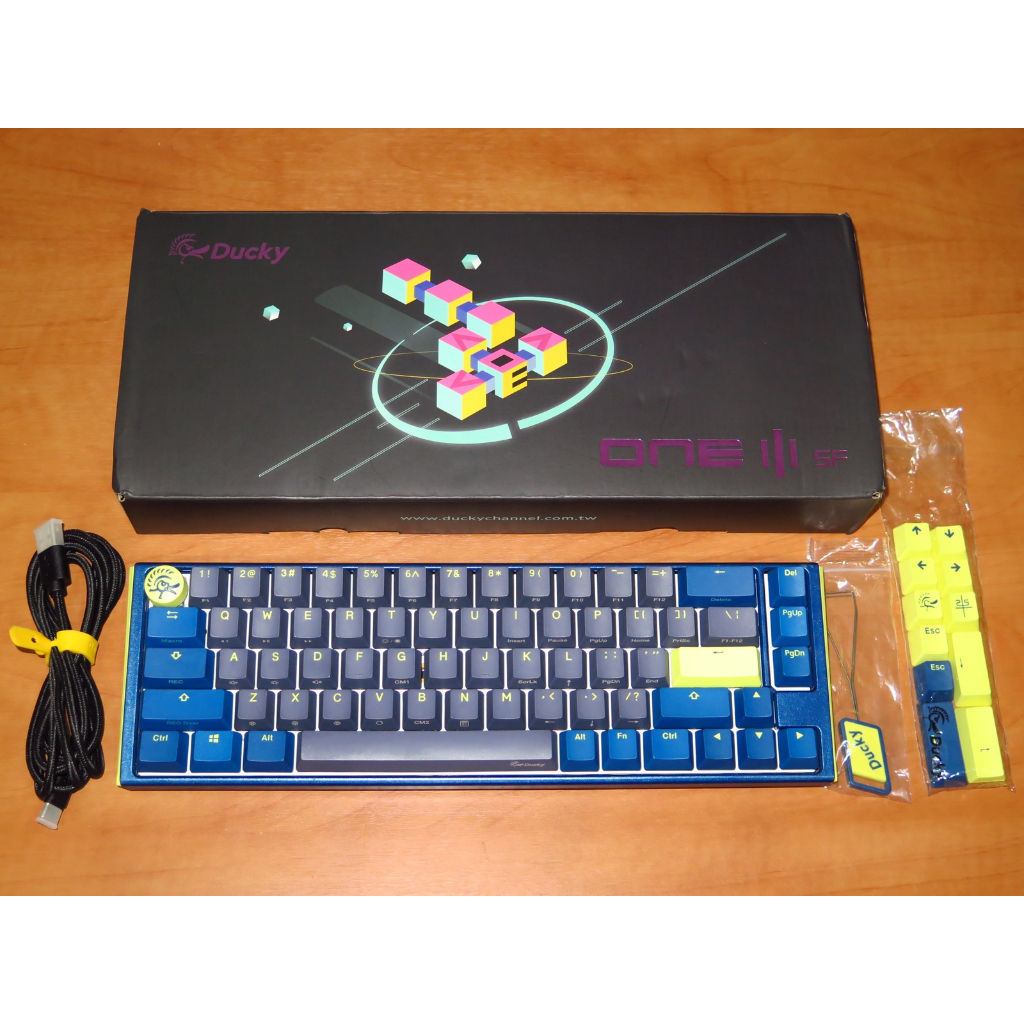 Jual Ducky One 3 SF Daybreak RGB Mechanical Gaming Keyboard Shopee