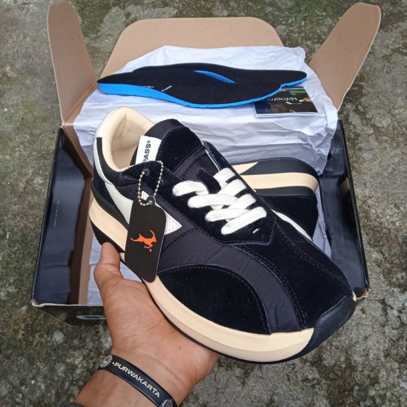 Jual Sepatu Compass Shopee Indonesia