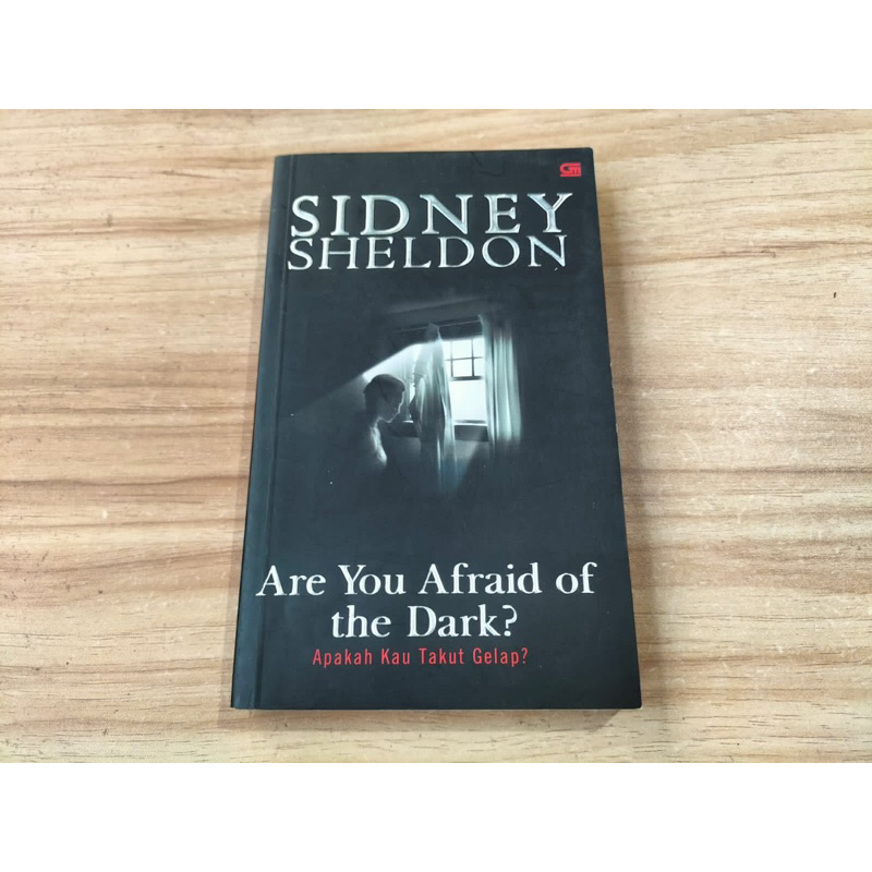 Jual Novel Apakah Kau Takut Gelap Karya Sidney Sheldon Shopee Indonesia