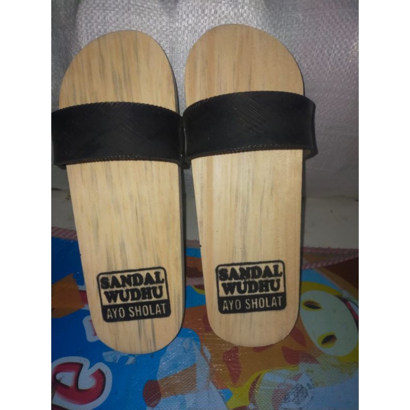 Jual Sandal Wudhu Kayu Klompen Bakiak Teklek Kelom Shopee Indonesia