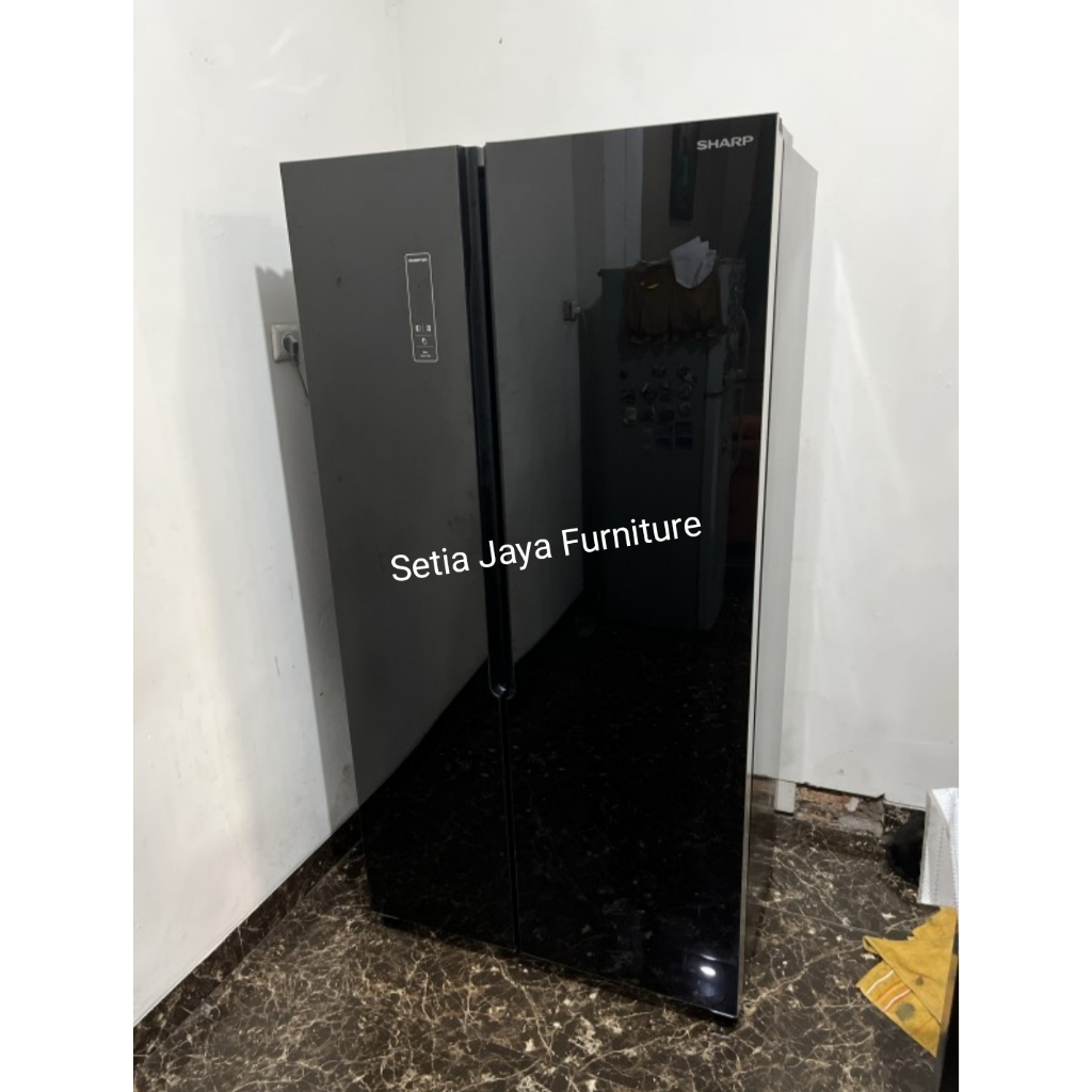 Jual Sharp Kulkas SIDE By SIDE Refrigerator SJ IS61G BK Shopee Indonesia