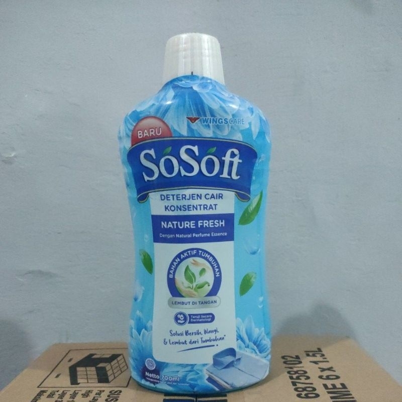 Jual Sosoft Deterjen Cair Botol 700ml Shopee Indonesia