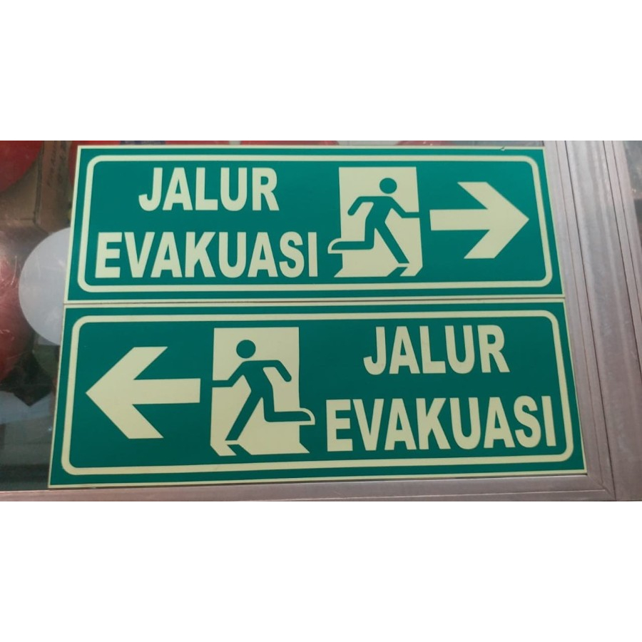 Jual Sign Akrilik Jalur Evakuasi Sign Rambu Glow In The Dark 30X10cm